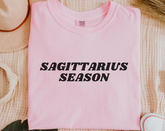 Camiseta de la temporada de Sagitario, camiseta del zodiaco Sagitario, camiseta de colores cómodos, amante del horóscopo, camiseta de astronomía, regalo de cumpleaños del signo Sagitario