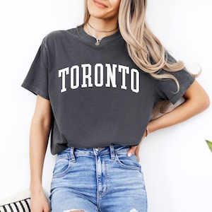 Camisa Toronto Comfort Colors, Camisa minimalista de Toronto, Camisa de Toronto de gran tamaño, Camisa de Ontario Canadá, Recuerdo de Toronto, Regalo amante de Toronto