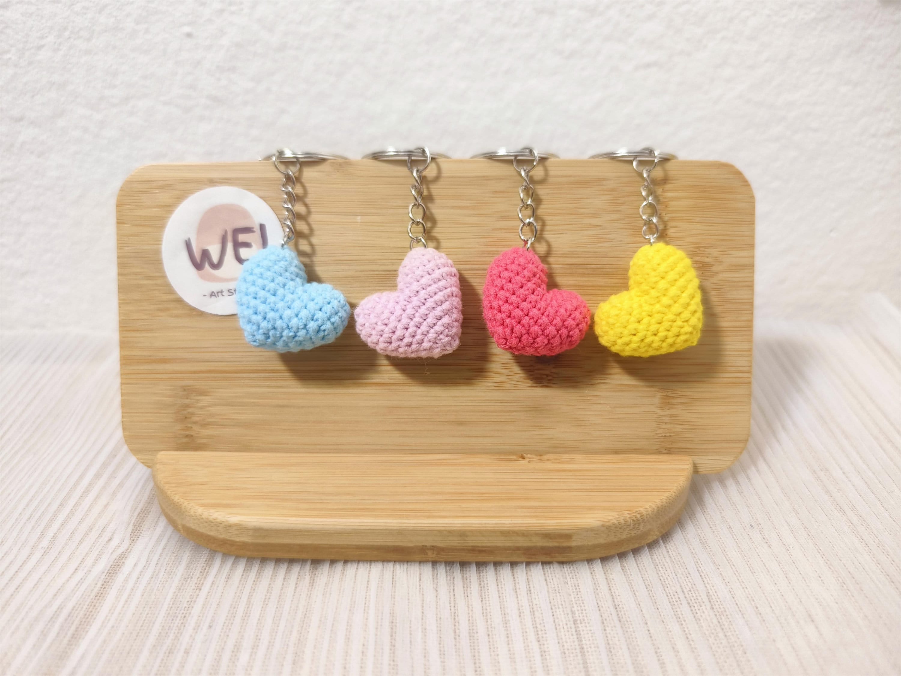 かぎ針編みのハートキーホルダー、ぬいぐるみのハートキーホルダー