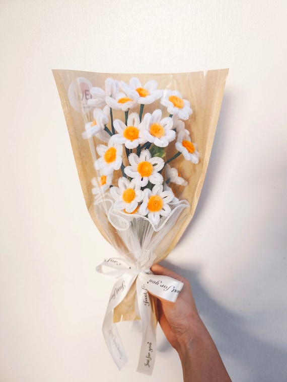 Buy Pipe Cleaner Flower Bouquet, Everlasting DAISY, Forever - Main Image