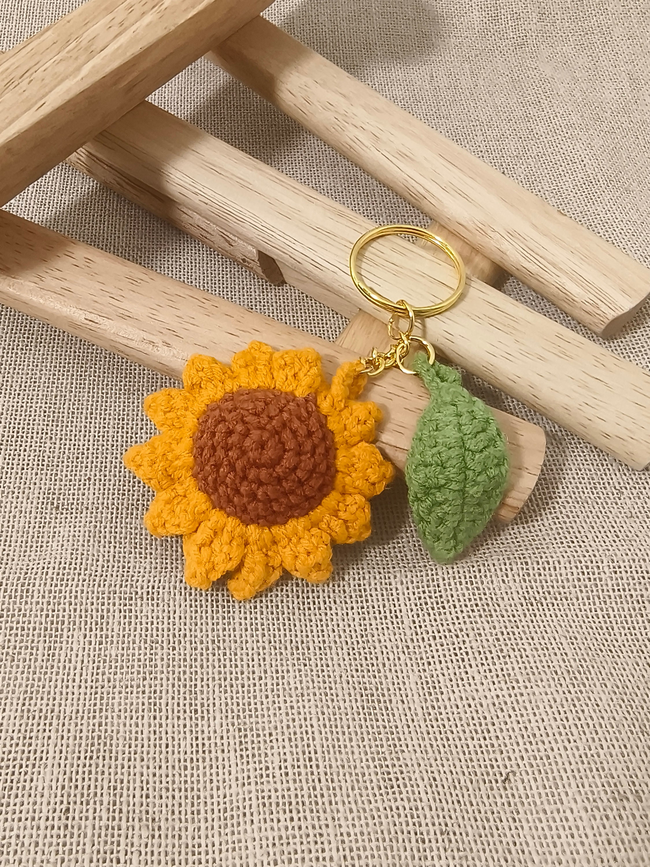 JoongDunk SUNFLOWER BRACELET キーホルダー　缶バッジ image_e436190c-7186-4eec-bdb1-