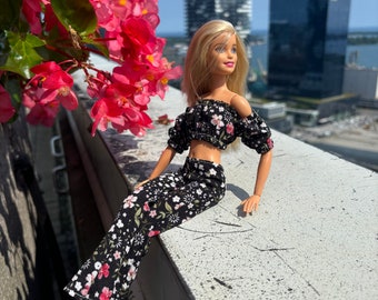 Floral Doll Outfit: Chic Top and Pants for 11.5" Dolls