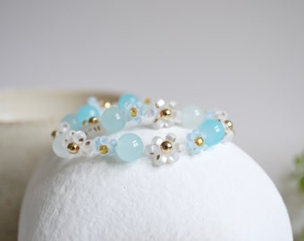 White and ombré aquamarine flower bracelet, 2+ inch extension