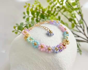 Rainbow pastel flower bracelet, 2+ inch extension