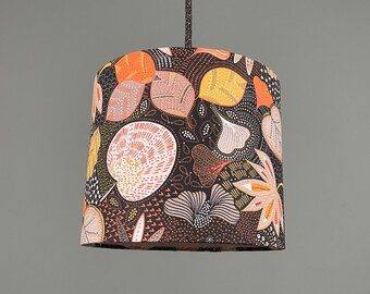 "Fineline Leaves" lampshade made of cotton fabric