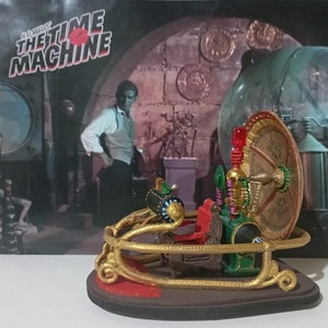 H.G. Wells&#39; time machine 1/18 scale regular model
