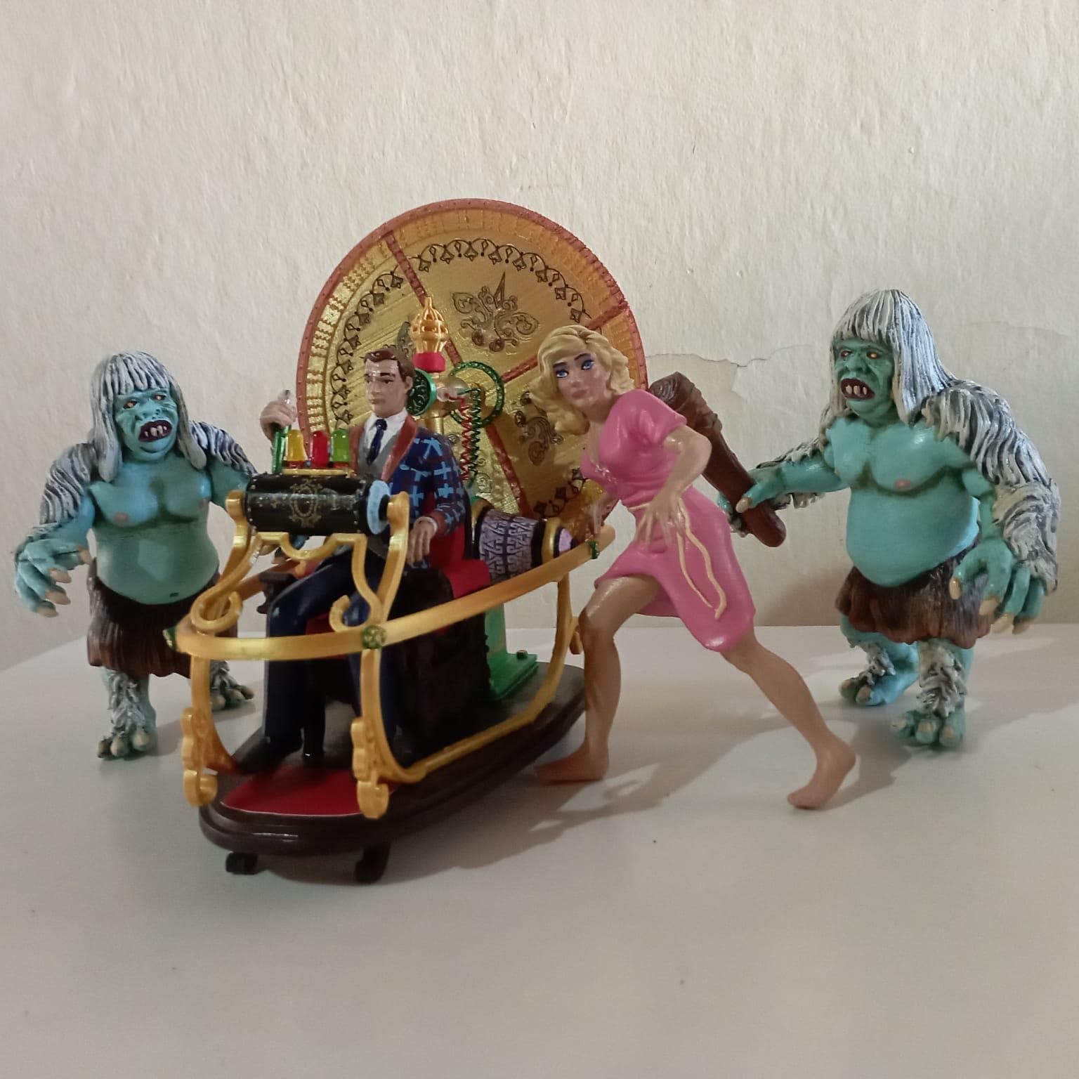 H.G. Wells' the Time Machine + George Time Traveler + Weena + 2