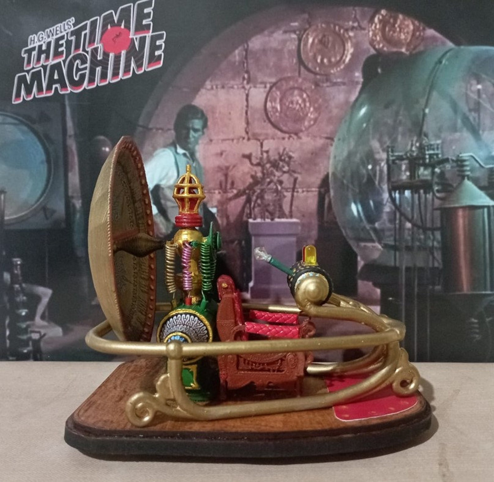 H.G. Wells' Time Machine 1/18 Scale Deluxe Model - Etsy