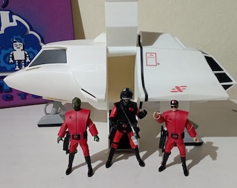 The Visitors Skyfighter 1/18 Scale Model with 3 Action Figures 3.75 inches