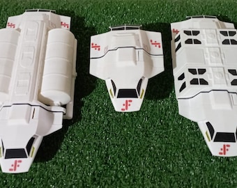 V series Visitors Ships Set x3: 1/32 Scale Model with Open Gates