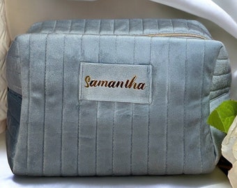 Custom Makeup Bag , Personalised Bridesmaid Gifts , Wedding Gift , Travel Toiletry Bag , Cosmetic Bag , Birthday Gift , Wedding Favors