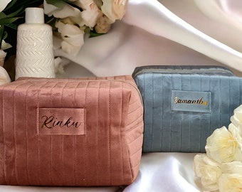 Custom Makeup Bag , Personalised Bridesmaid Gifts , Wedding Gift , Travel Toiletry Bag , Cosmetic Bag , Birthday Gift , Wedding Favors