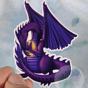 Vinylsticker Purple Dragon Parent met gouden drakenei