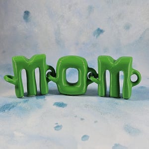 Llaveros con nombre familiar imprimibles en 3D, regalo de descarga digital para mamá, papá, esposa y más