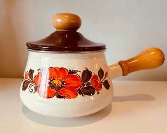 1970’s midcentury enamel fondue pot