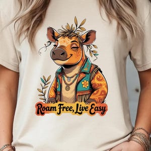 Boho Tapir T-shirt - Roam Free, Live Easy - 70s Hippie Spirit Animal Shirt voor Vrije Zielen