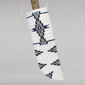 Knivskydd i siouxstil från Indianer, knivslida i mocka, knivslida i Lakota Sioux-läder
