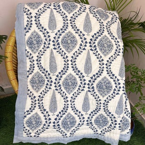 Handmade Jaipuri Block Print Kantha Quilt: Reversible Floral Cotton Bedspread