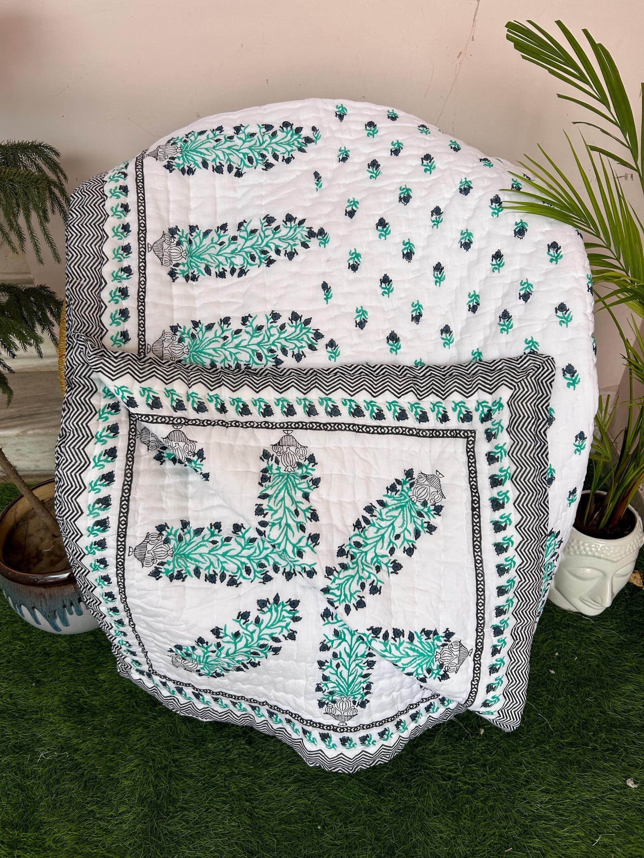Jaipur Traditional Quilt, Hand Block Print Quilt Reversible Printed Quilt, Handmade Queen Bedspread, Pure Cotton Quilt, Kantha Quilt