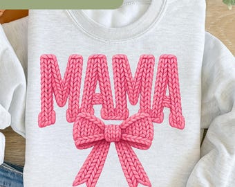 Coquette Mama png, haakgaren nepstijl, gezellige bruine gebreide letters, handgemaakt getuft sublimatieontwerp, trendy moedershirt png P112