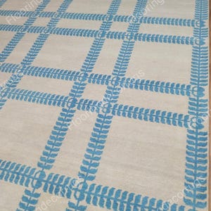 Hand Knotted Wool Oushak Rug: Geometric Beige & Blue