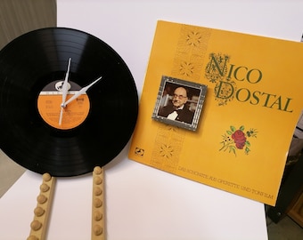 Wall clock made of vinyl record Nico Dostal - LP with clockwork