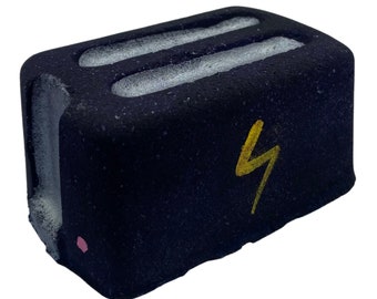 My Last Bath Bomb Toaster Bath Bomb Fizzer Bathbomb Fizzer Gift Kids Boys Girls Handmade in the UK Gift Vegan Present Idea Dark Humour UK