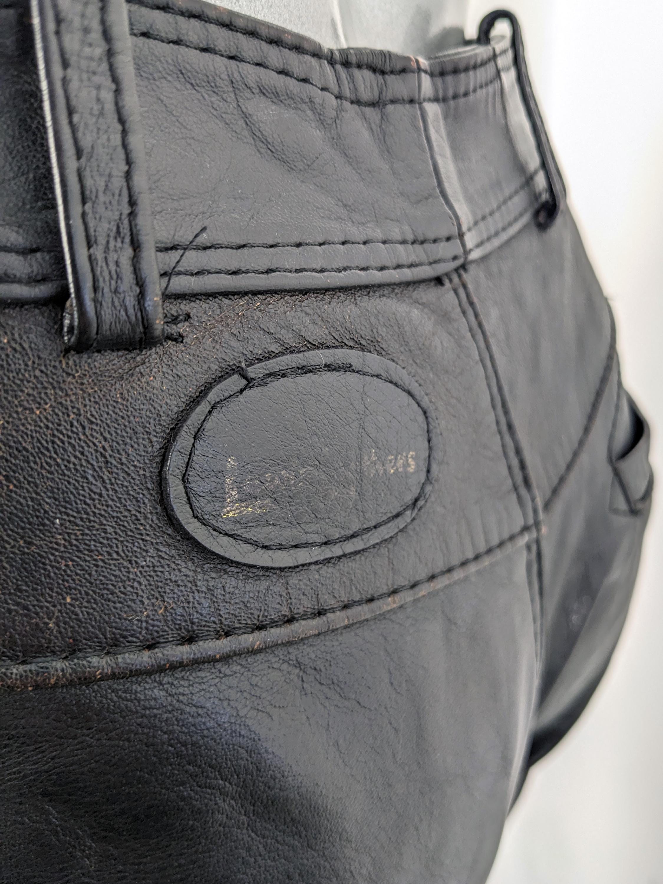 Pantalon Moto Vintage Lewis Leathers – Taille 30 – Sécurité Carburant – Noir