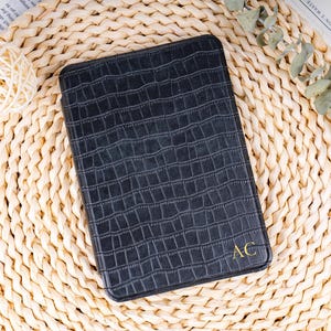 Elegant personalized Kindle case in coffee brown crocodile pattern leather