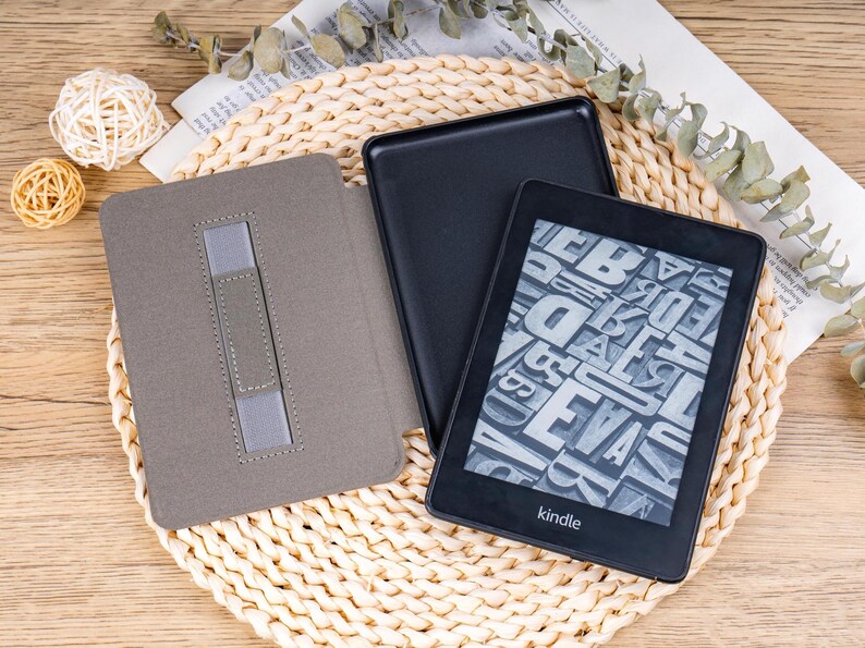 Personalized Kindle case for Paperwhite 11th and Basic 11th models with elegant crocodile texture