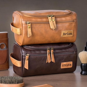 Groomsmen toiletry bag with monogram engraving – wedding party proposal gift