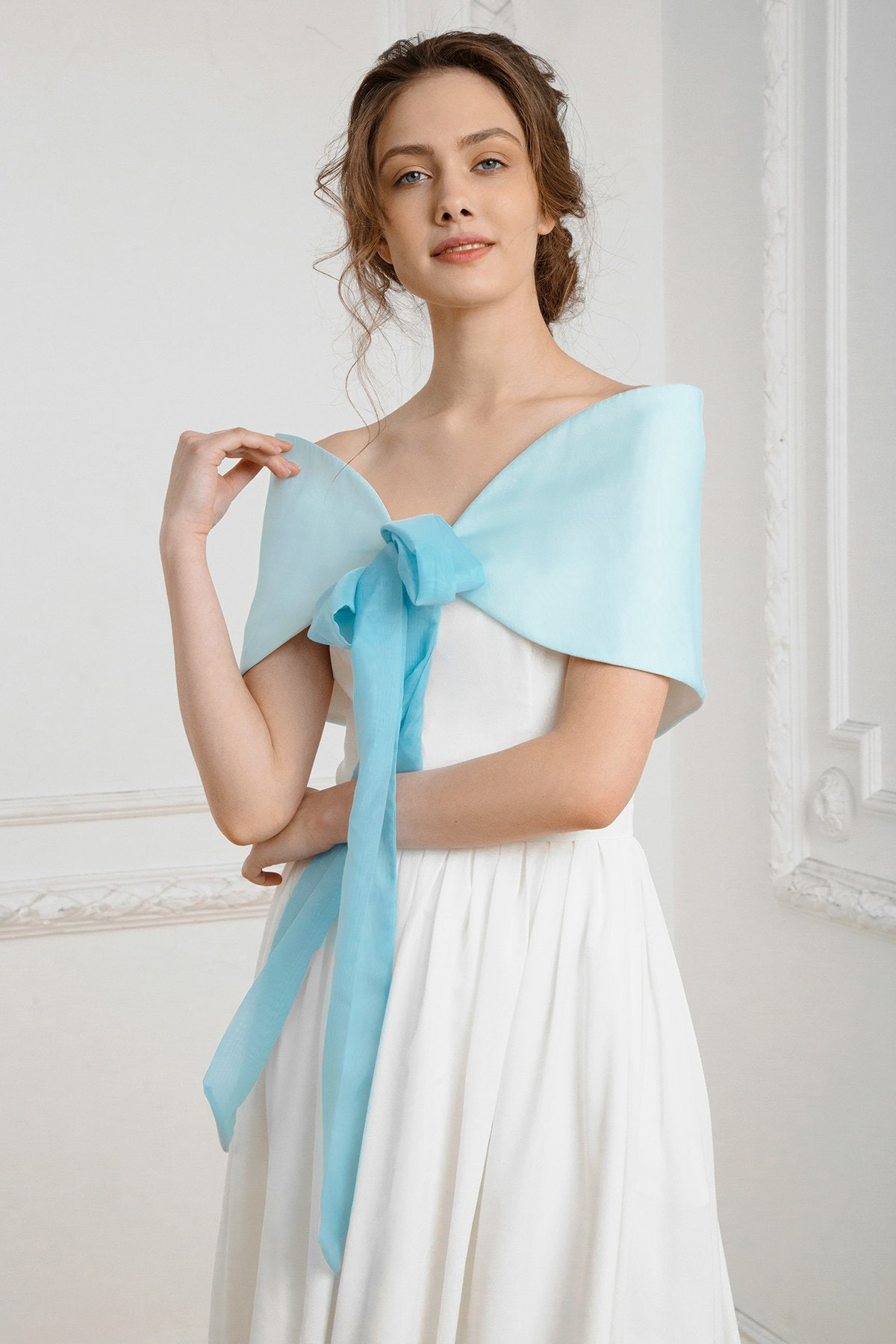 Veste de mariée, écharpe de mariage, haussement d'épaules en satin pour la mariée, quelque chose de bleu, boléro de mariée, veste de mariage, écharpe de mariage, pull de mariage, mariage