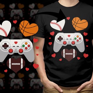 Gamer Sports Heart PNG | Baseball Basket Football Game Controller Sublimering | Alla hjärtans dag-gamerpresent PNG | Sportälskare-skjortadesign