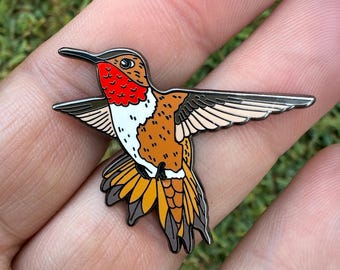 Rufous Hummingbird Enamel Pin: Collector&#39;s Lapel Pin with Locking Back