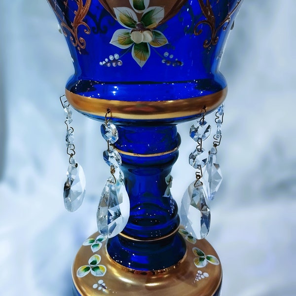 Belle lampe de table en verre bleu 26 cm décorée d'or et d'émail
