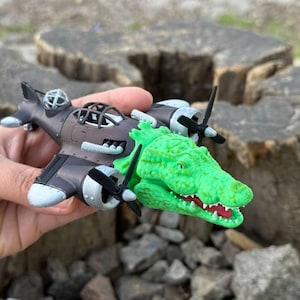 Bombardiro Crocodilo Figurine – 3D Printed Crocodile Plane Toy – nique Geeky Gift – Monster Mash-Up Collectible - Crocodile Airplane Toy