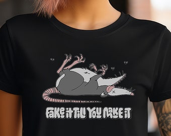 Possum finge hasta que lo hagas camisa, camisa de zarigüeya, camisa de zarigüeya, camisa de humor oscuro, finge hasta que lo hagas camisa, divertido regalo de Navidad