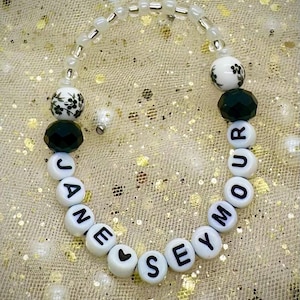 Jane Seymour Six The Musical Inspired Fríendship Bracelet