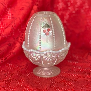 Fenton beaded daisy holly berry iridescent fairy lamp hand painted Vintage candle holder Collectible glassware Fenton painted fairy lamp