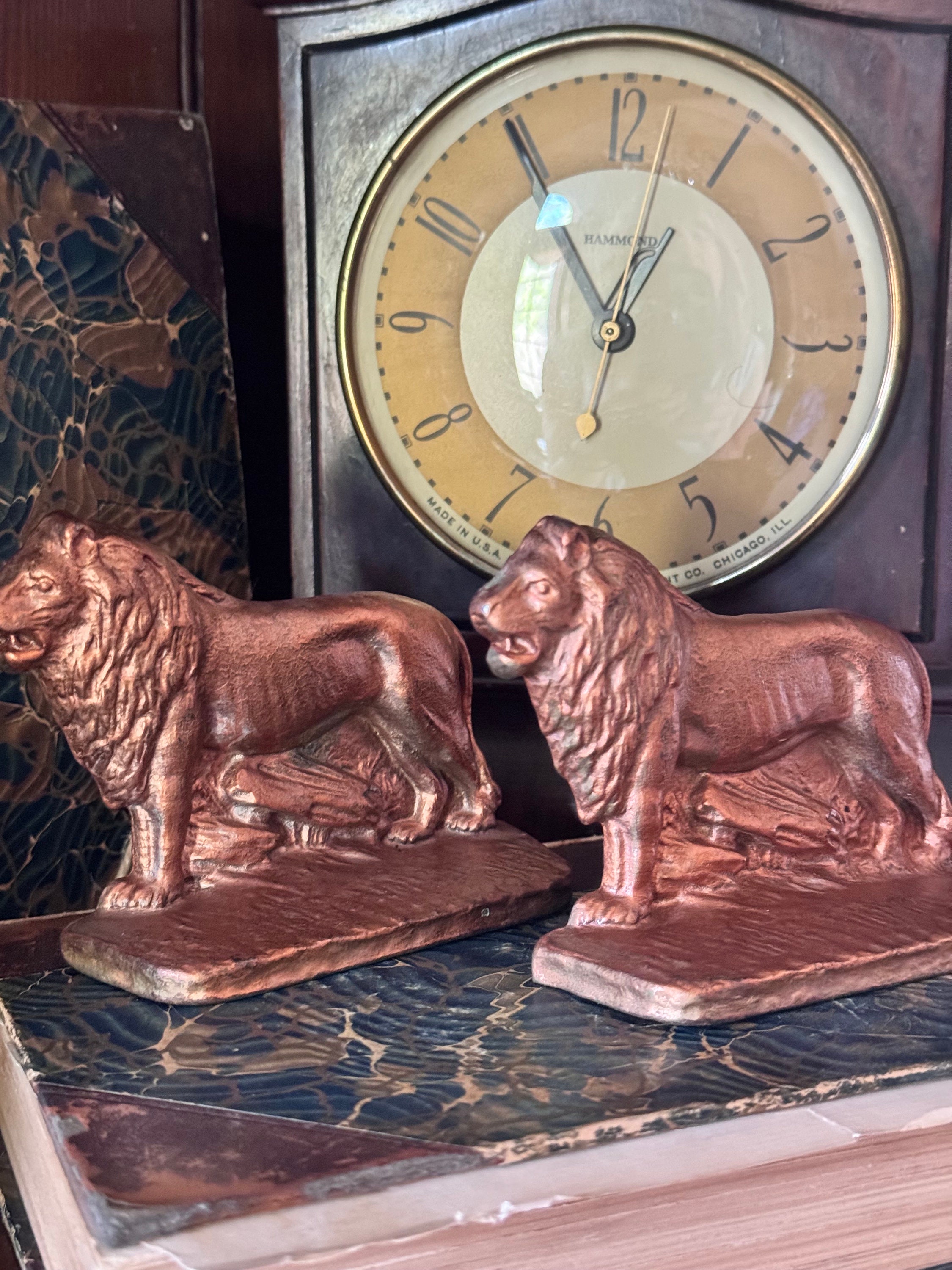 イギリス ヴィンテージ ライオン ブックエンド Vintage Lion Bookends – Lord Wallington