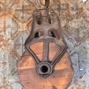 Antique Iron & Wood Barn Pulley: Rustic Farmhouse Decor
