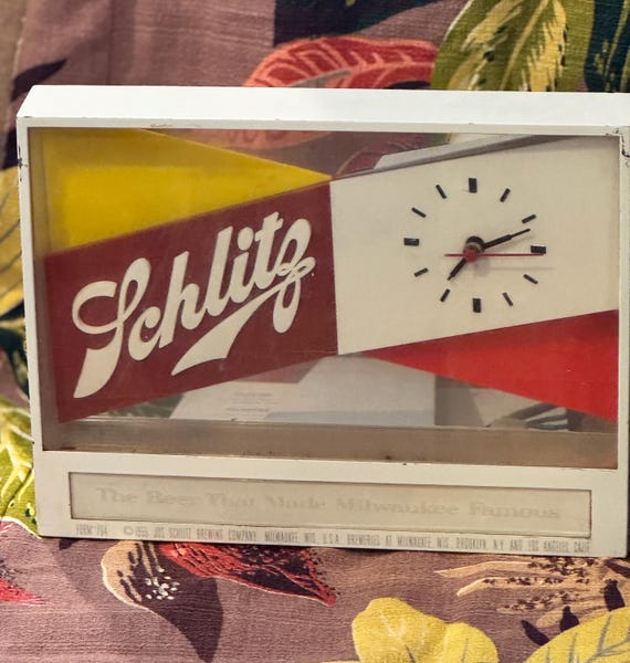 Vintage Schlitz Beer Lighted Clock Sign; MCM Bar Advertising Light