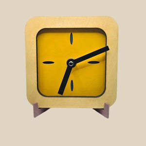 Wecker Wecker Mid Century Modern Style, Tischuhr Minimalistisches Design, Skandinavische Dekoration, Housewarming Geschenk, Retro Tischuhr