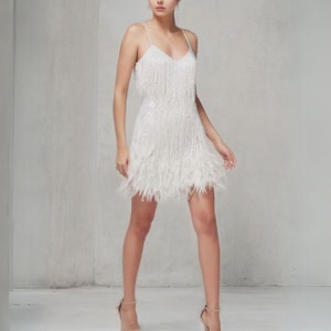 Weißes Quaste Pailletten Mini Kleid Glitzernde Fransen Cami Kleid Junggesellinnenabschied Kleid Abendkleid mit V-Ausschnitt Schulterfreies Kleid Geschenk Bild 4