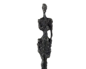 Femme debout - Sculpture abstraite en bronze - Statue d'Alberto Giacometti - Figure en bronze