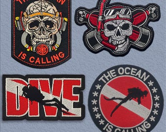 Set di toppe per subacquei - 4 distintivi termoadesivi ricamati - L'oceano chiama, bandiera subacquea e teschio subacqueo - Formato tascabile