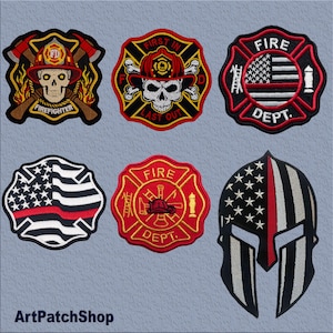 Könnte beinhalten: Eine Sammlung von gestickten Aufnähern mit Feuerwehr- und Feuerwehr-Motiven. Designs umfassen einen Totenkopf mit Feuerwehrhelm, ein Malteserkreuz mit amerikanischer Flagge und einen Spartanerhelm mit rotem Streifen.