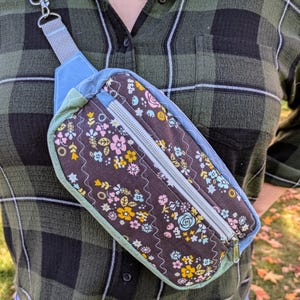 Floral Crossbody Belt Bag