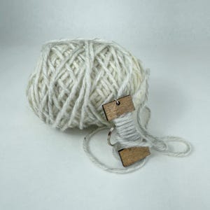Small Yarn Weight Wraps Per Inch (WPI) Gauge – Handmade Wood Keychain