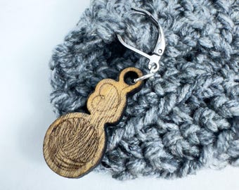 Handmade Wooden Yarn Ball with Heart Stitch Marker - Lobster Clasp for Knitting and Crochet, adorable  illustration